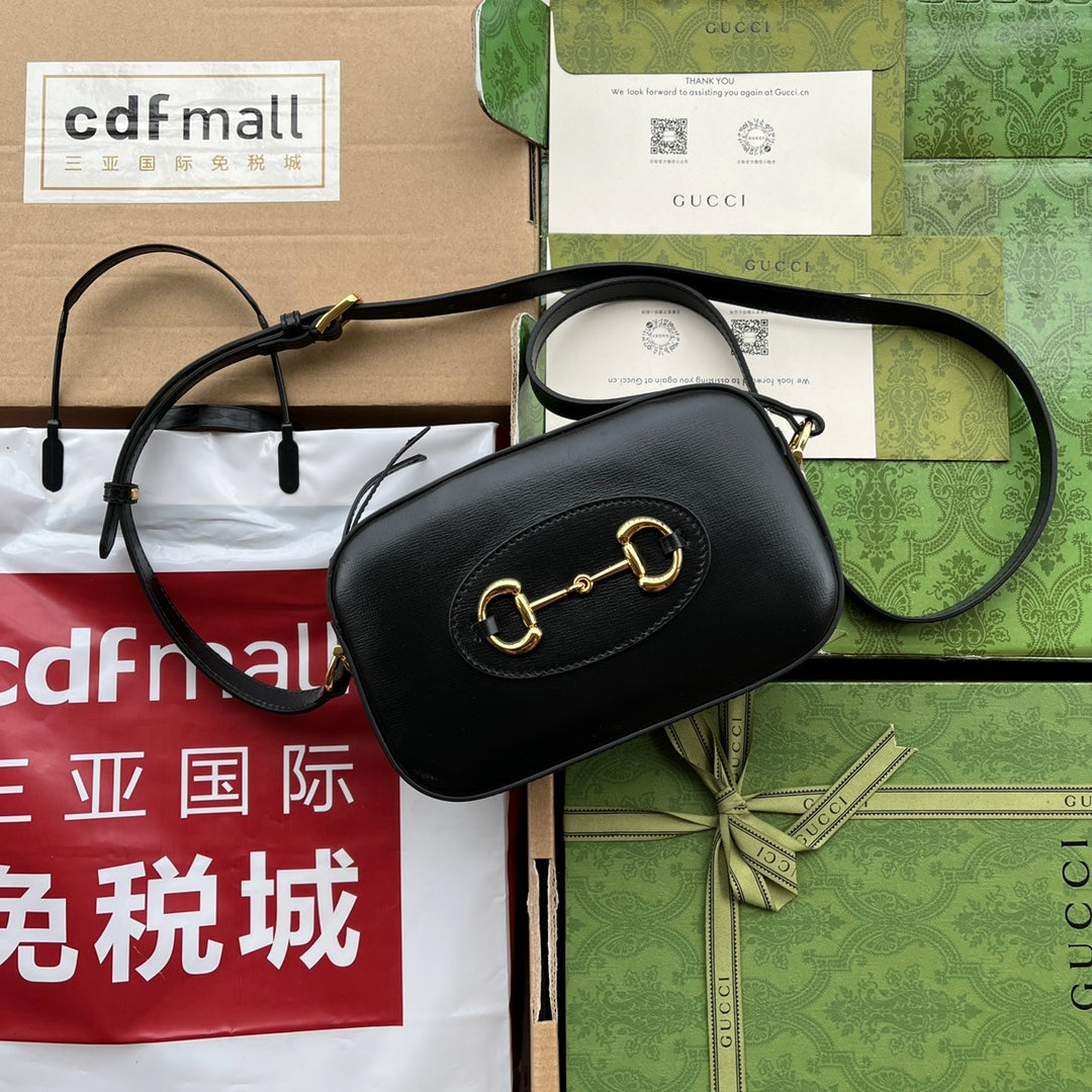 Gucci Horsebit 1955 Small Camera Bag 20 in Black Calfskin